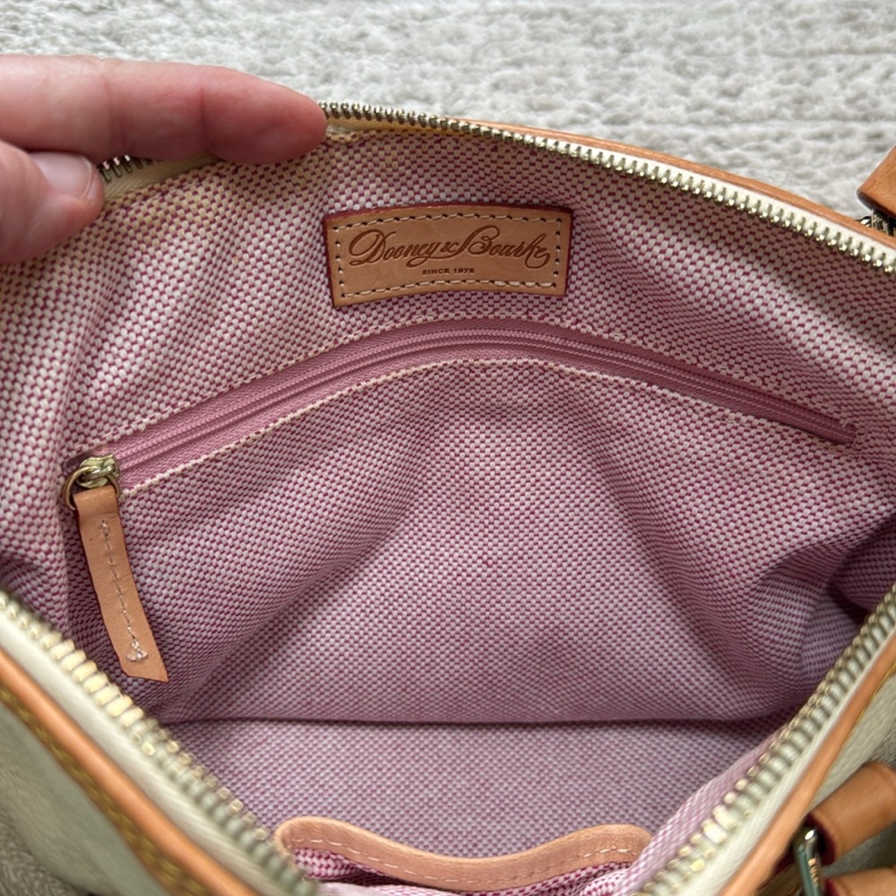 Dooney & Bourke 1975 Sorrento Barrel Satchel  - Sand - Excellent Condition - Picture 11 of 14